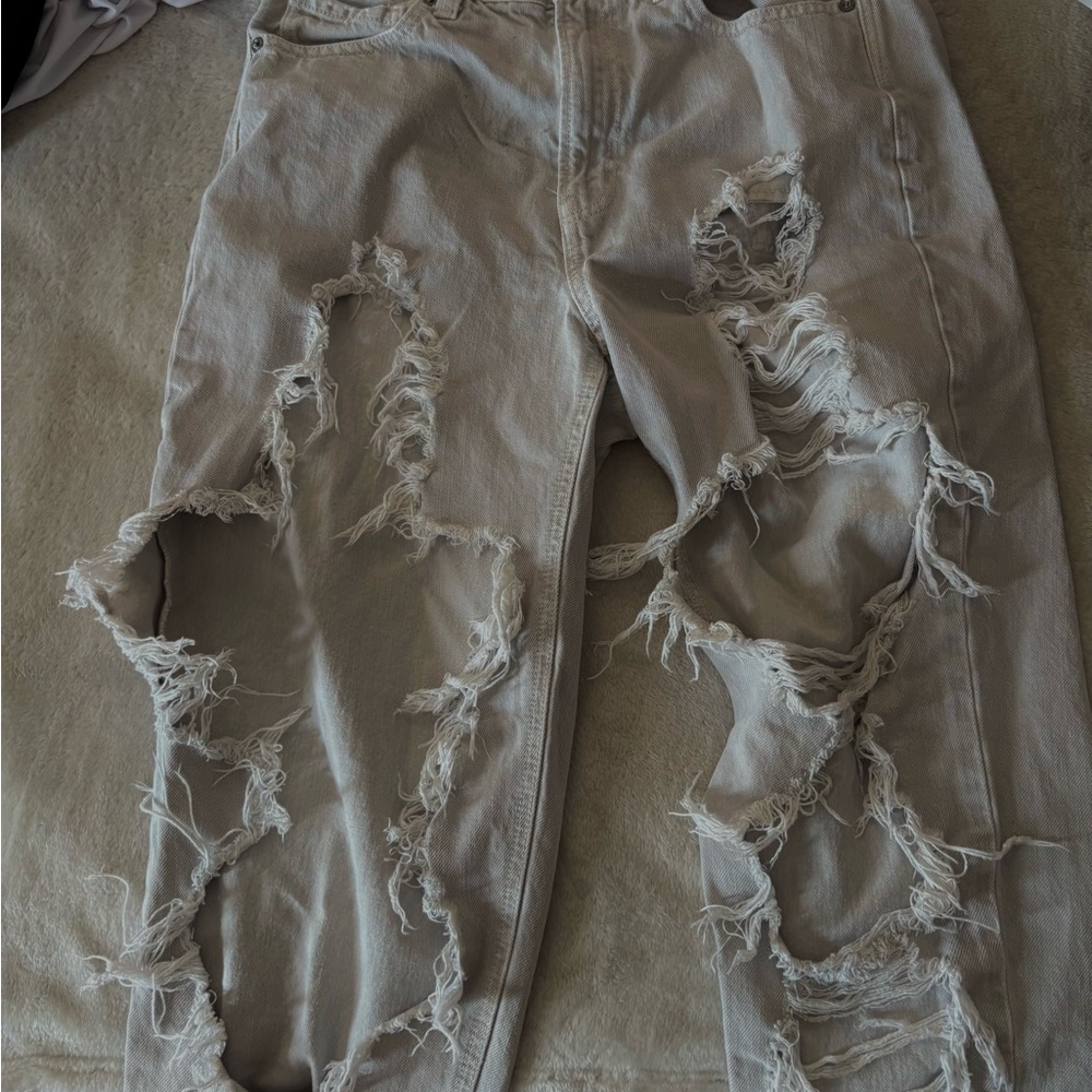 Distressed Gray Women Jeans
